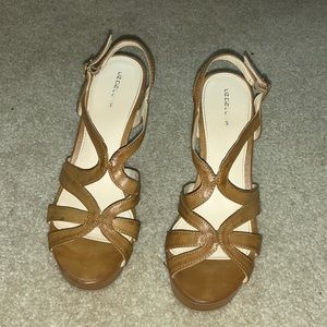 Size 7 Brown Wedges